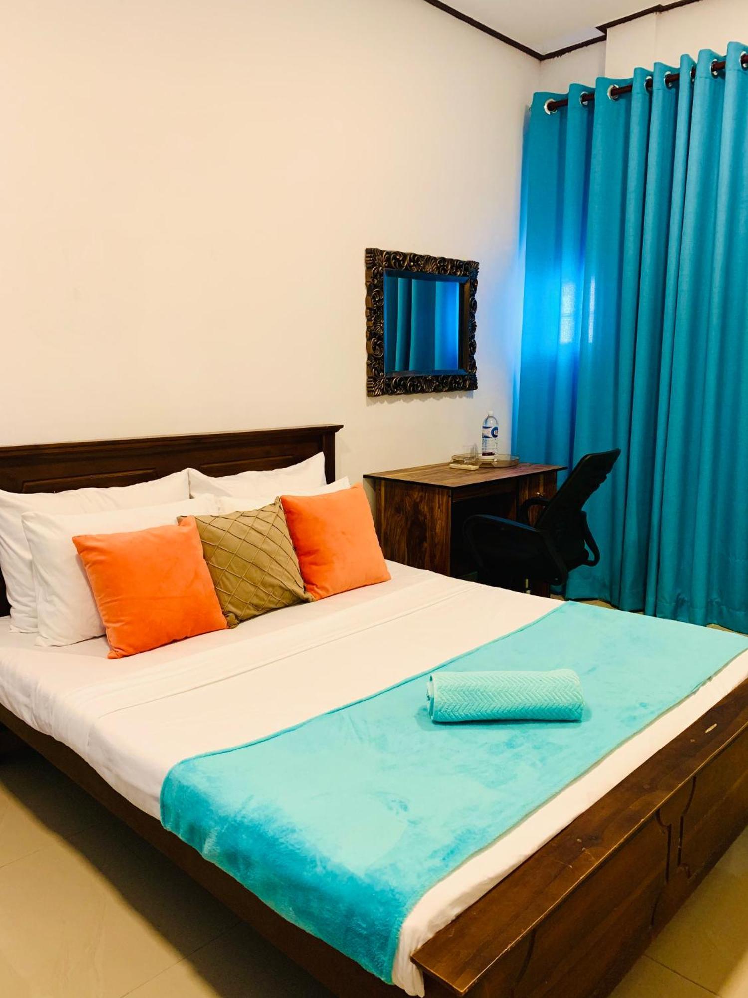 Bhashiz Villa Negombo Exterior photo